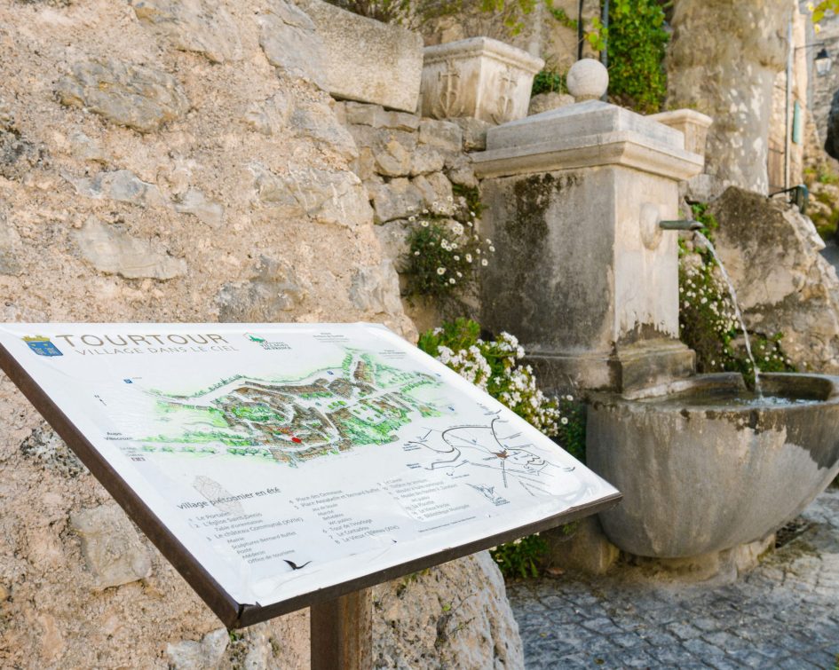 Sign for the village of Tourtour