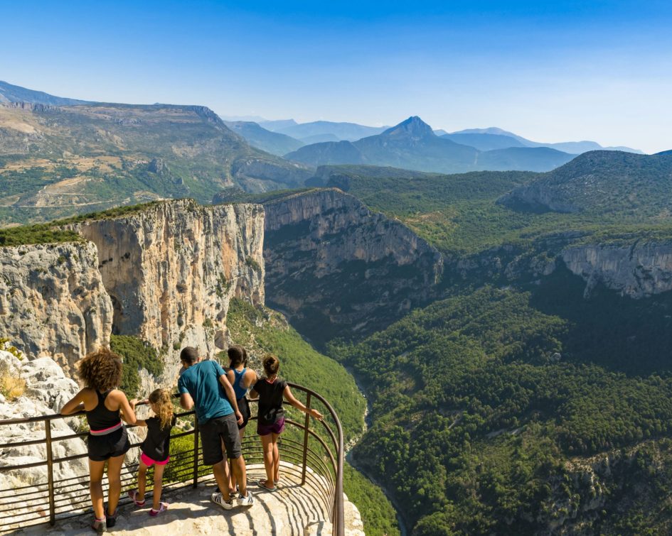 Photo - Les cascades - cascade var Route des Cretes dent d Aire ©Ph. Murtas Verdon Tourisme 2 scaled Point de vue panoramique du Verdon - cascade var