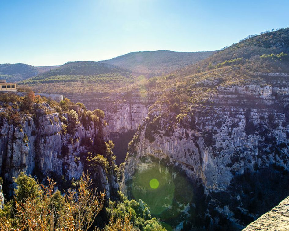 View on the green nature of the Gorges du Verdon - gorges du verdon hotel