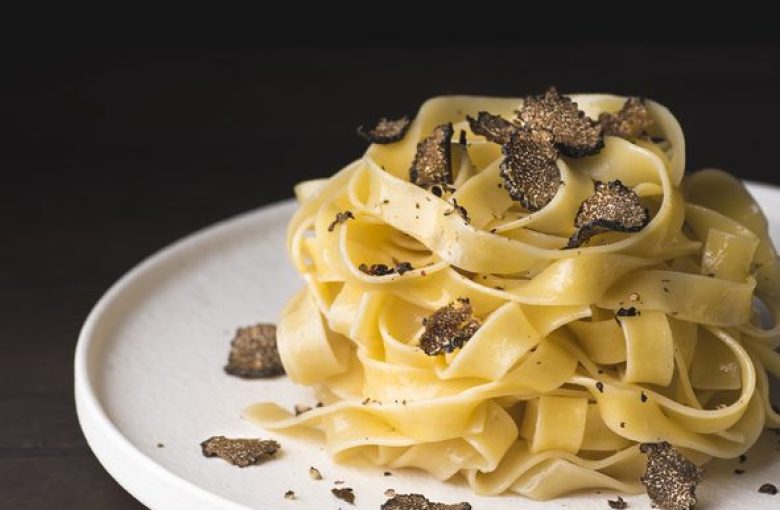 Tagliatelle with truffles - hotel in the Var